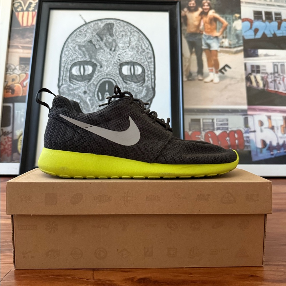 Nike Men's Roshe